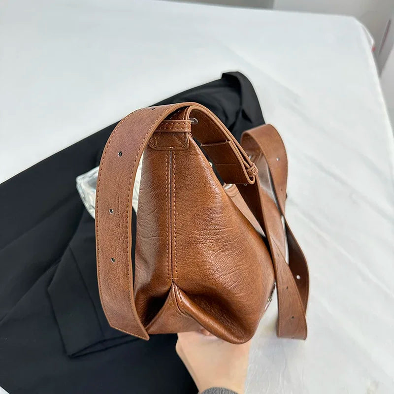 Small Designer Women's Black Bag Simple Retro Crossbody Bags Luxury Pu Leather Female Handbags Pure Color Bucket Shoulder Bags